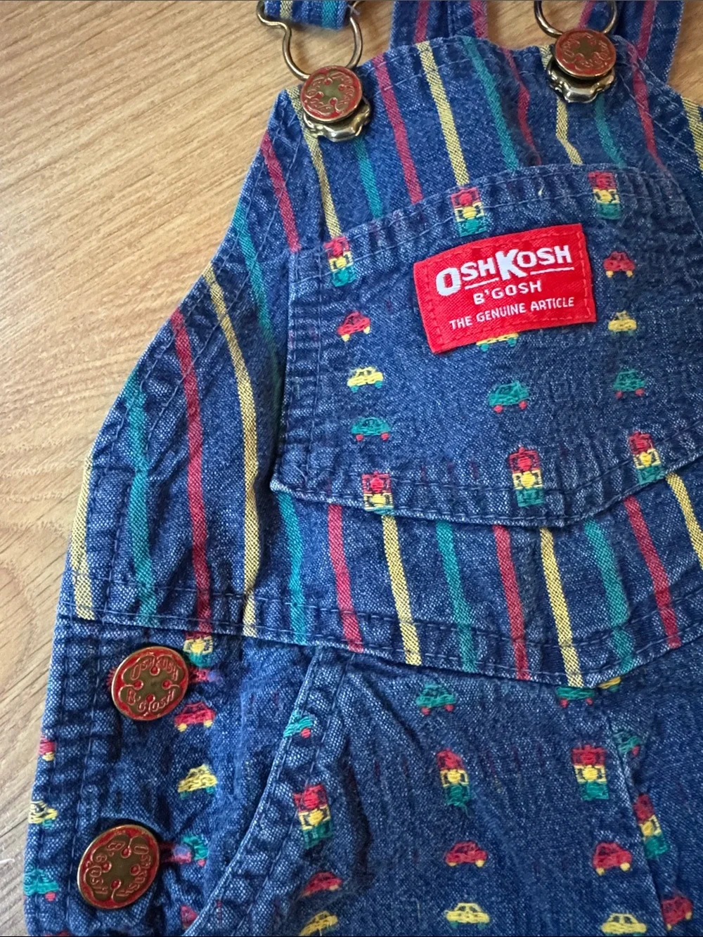 VTG OshKosh B'gosh / Denim Short Overalls Multi-colored Car Embroidery 3/6 mths